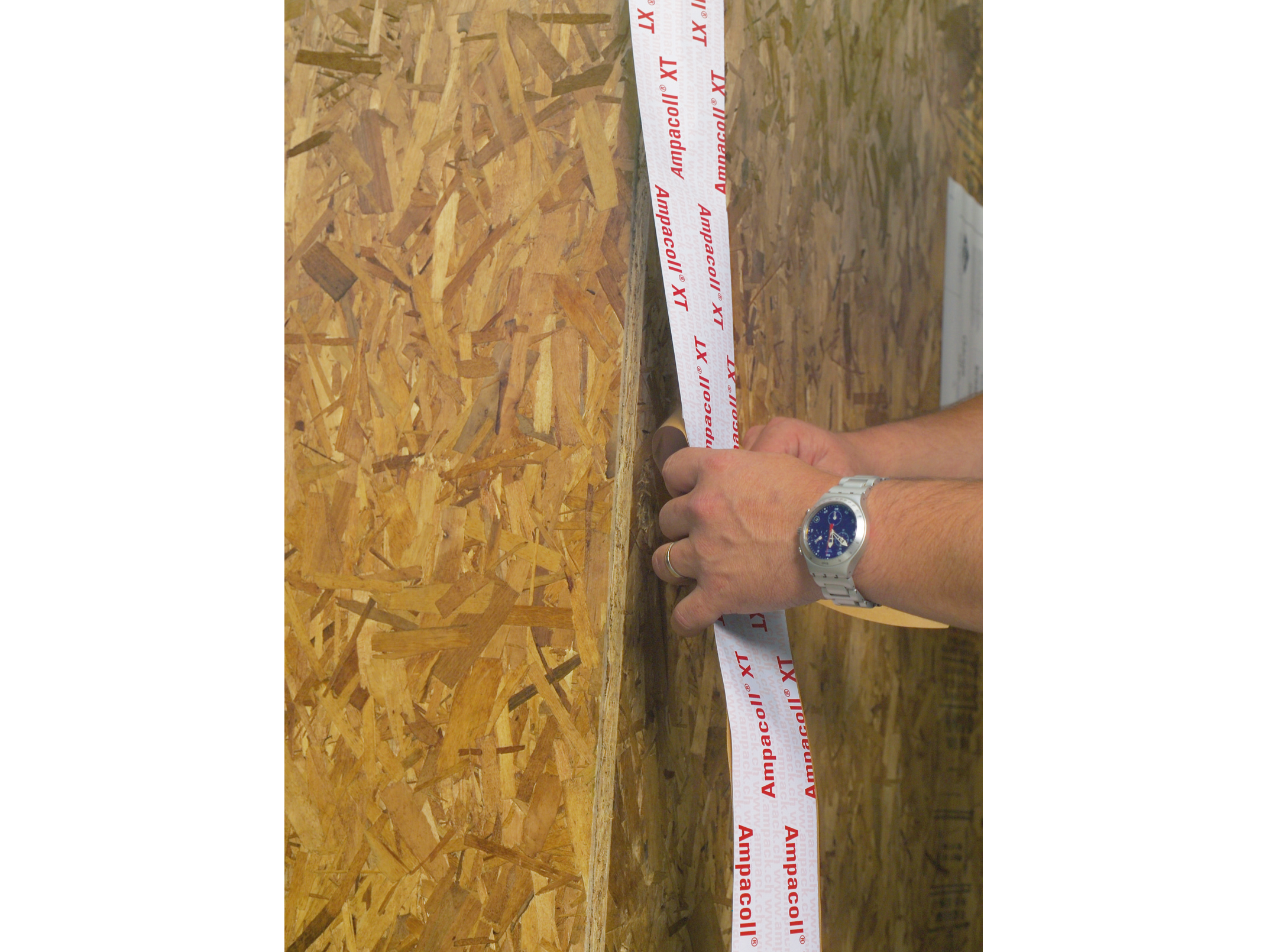 Application photo: Ampacoll XT 75 mm, acrylic adhesive tape, air- and windtight