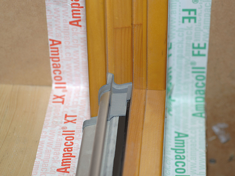 Application photo: Ampacoll XT 12/48 FO, acrylic adhesive tape for indoor and outdoor use, pre-folded