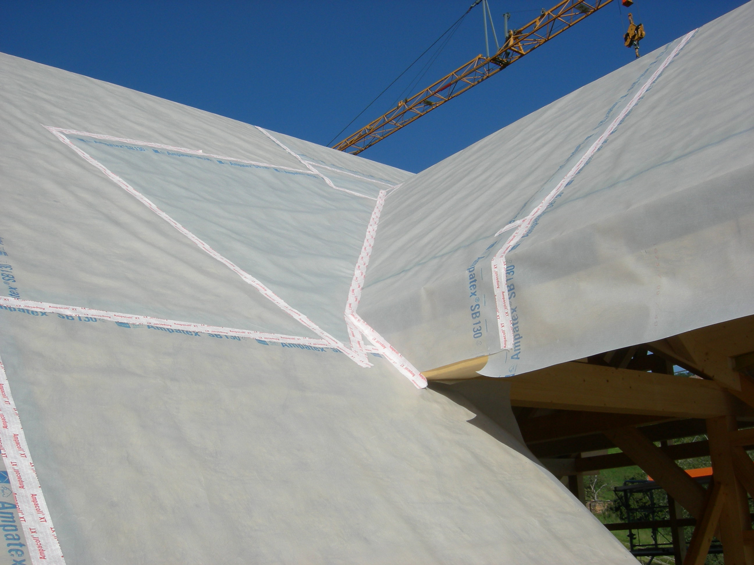 Anwendungsfoto: Ampatex SB 130, bewitterbare Dampfbremse und Luftdichtung