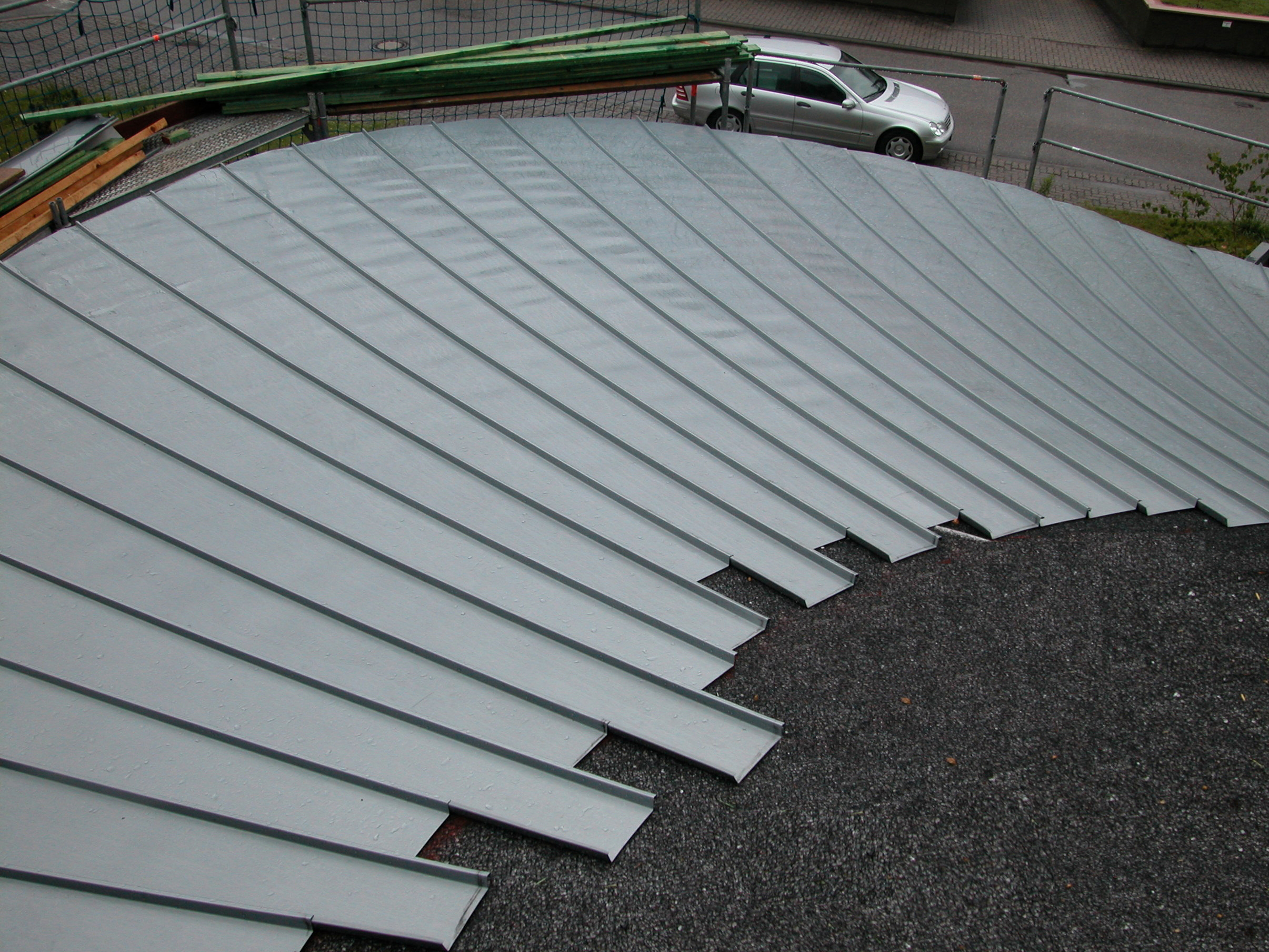 Photo d’application: Tyvek Metal, lé de drainage et couche de séparation